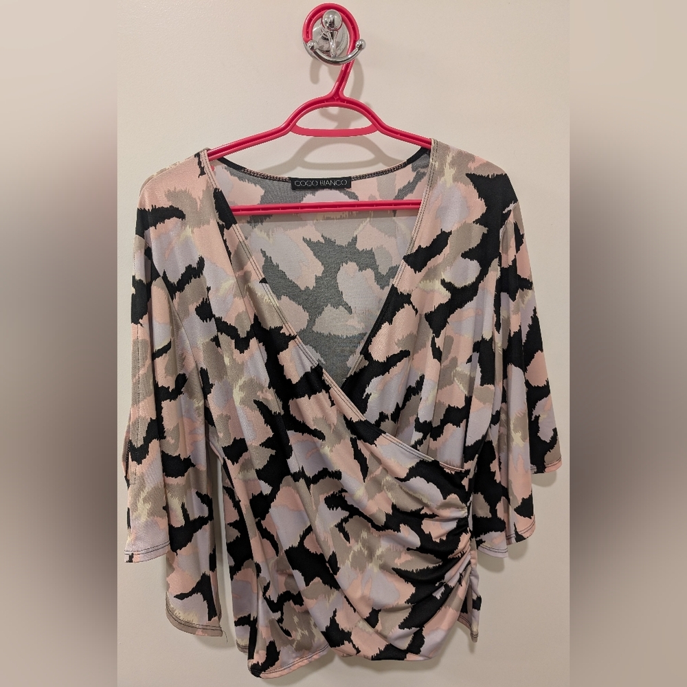 Coco Bianco Y2K Black and Pink Patterned Open Bell Sleeve Blouse.